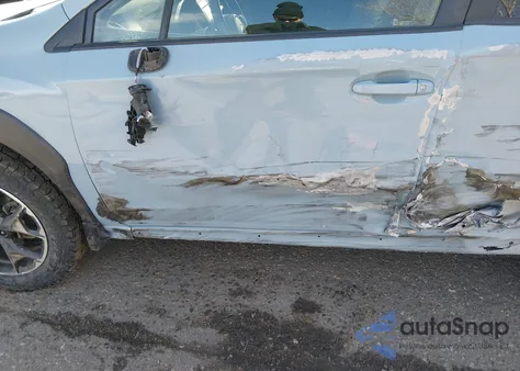 2020 Subaru Crosstrek Premium z USA, uszkodzony, nr VIN JF2GTAPCXL8203853